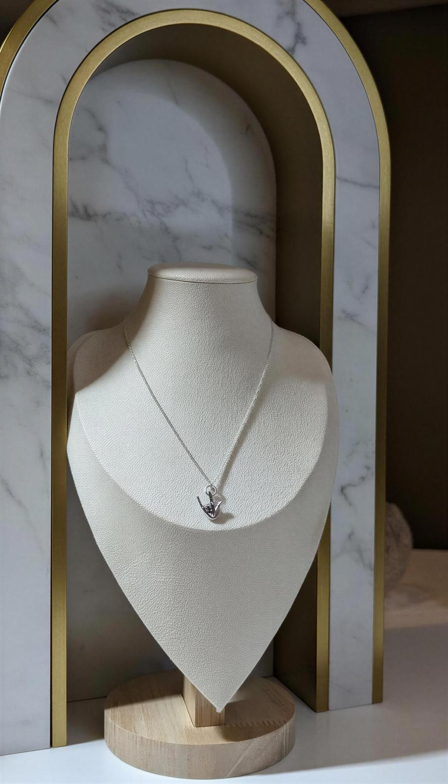 .925 Sterling Silver Necklace and Hand Pendant