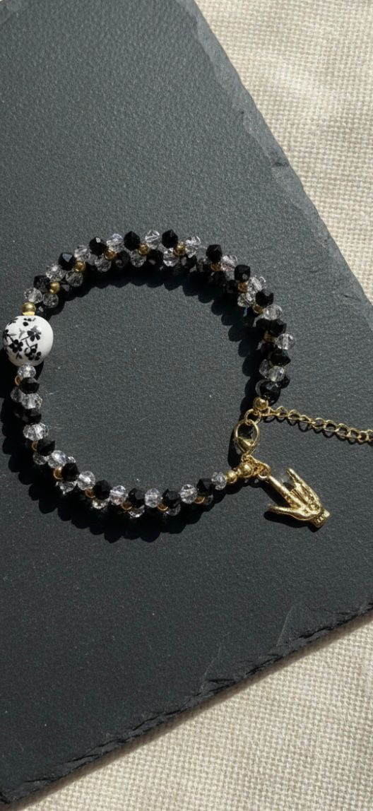 Bracelet. Heart porcelain  Cristal and Gold  with hand I love you